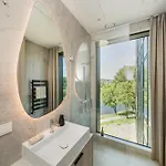 Kaunorama Riverside Apartment *