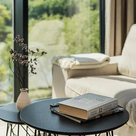 Kaunorama Riverside Apartmán *