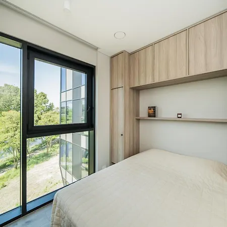 Kaunorama Riverside Appartement *