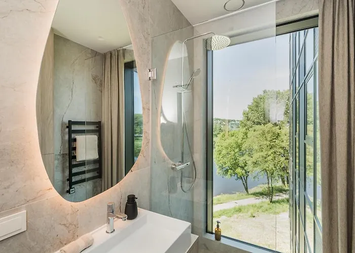 Kaunorama Riverside Appartement *